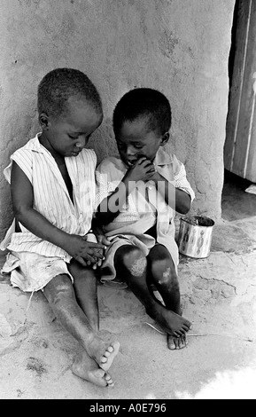 Life in one of Rhodesia's protected villages in 1975 Stock Photo - Alamy