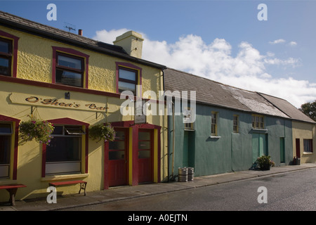 O Shea's Bar in colourful traditional building in historic village on 'Ring of Beara' tourist route Eyeries Co Cork Eire Stock Photo