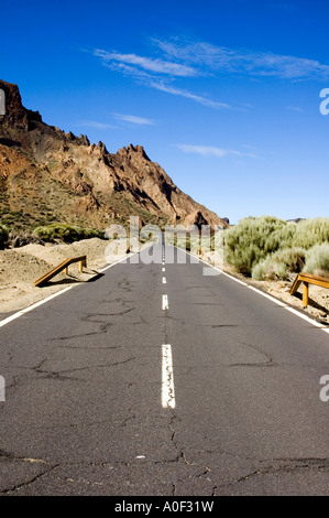 A straight road leading into the distance Stock Photo