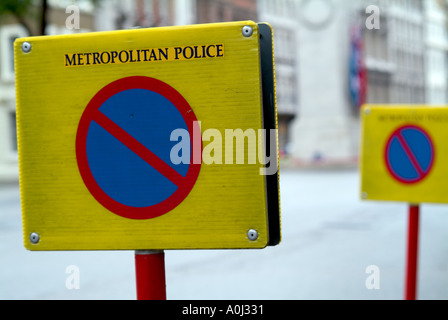 Yellow criss cross line on the street representing no parking area Stock  Photo - Alamy