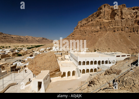 Grave site of the prophet Hud, pilgrimage site of Gabr Hud, Qabr Hud, Wadi Hadramaut, Yemen Stock Photo