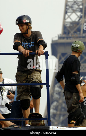 eiffel tower skater skate extreme european tour paris, parisian, parisien, france, french, francais, europe, european, eec, eu, Stock Photo