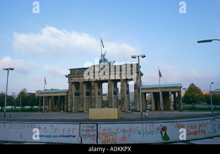 Berlin Wall in front of Brandenberg Gate in West Germany in 1985 Stock Photo