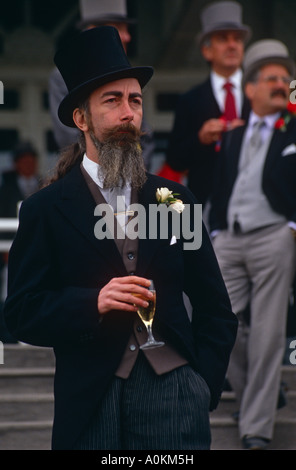 Watching the racing on Derby Day at Epsom racecourse, Surrey, England Stock Photo