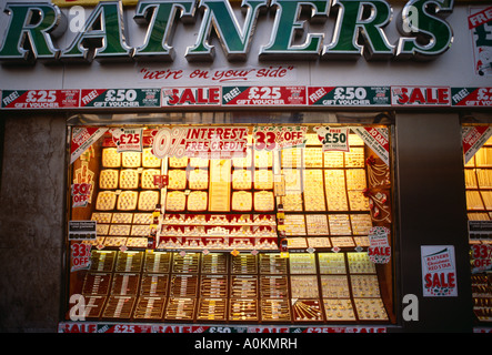 Ratners jewellers in Oxford Street London Stock Photo