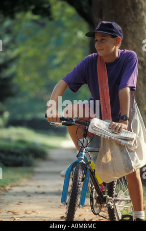 newspaper delivery boy  USA PA Pennsylvania newsboy carrier deliver delivery Stock Photo