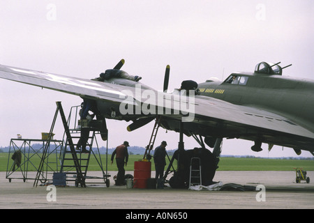 Boeing B-17G Flying Fortress Sally B being serviced at Duxford Stock Photo