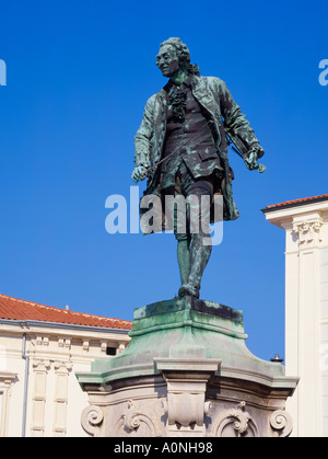 Tartinijev trg, Piran, Primorska, Slovenia.  Statue of the local composer and violinist Giuseppe Tartini 1692 1770 Stock Photo
