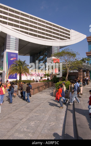 dh peak tower VICTORIA PEAK HONG KONG Peak Tower tram terminal and lookout building people day Stock Photo