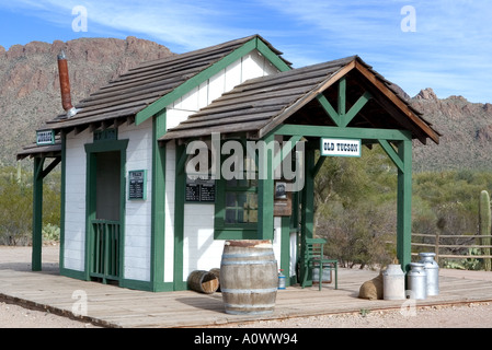 Train waiting room in the desert at Old Tucson Studios Stock Photo