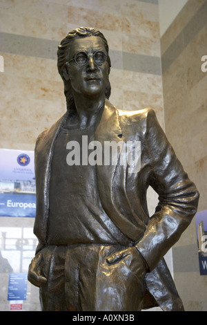 John Lennon Statue Liverpool Airport Stock Photo