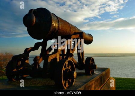 England Tyne and wear Tynemouth The north sea behind one of the Collingwood Cannons Stock Photo