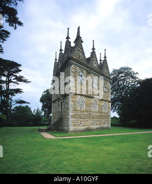 Triangular Lodge Folly built in 1592 by Sir Thomas Tresham at Rushton Everything built in threes and nines Stock Photo