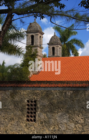 The coral towers and the red terracota roof tiles on the Plymouth Congregational Church in Coconut Grove Miama Florida USA Stock Photo