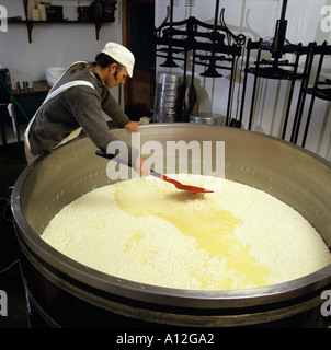 Charles Martell making his  Single Gloucester Cheese  at Dymock Gloucestershire Stock Photo
