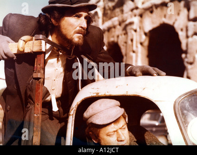 Senza famiglia nullatenenti cercano affetto Year 1971 Director Vittorio Gassman Vittorio Gassman Based upon Hector Malot s book Stock Photo