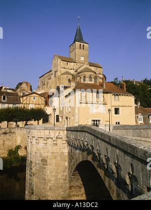 The old bridge at Montmorillon in the Vienne Stock Photo