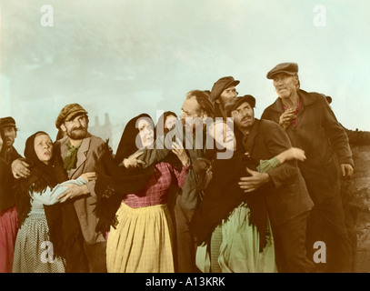 How Green Was My Valley Year 1941 Director John Ford Walter Pidgeon Donald Crisp Patrick Knowles Based upon Richard Llewelyn s b Stock Photo