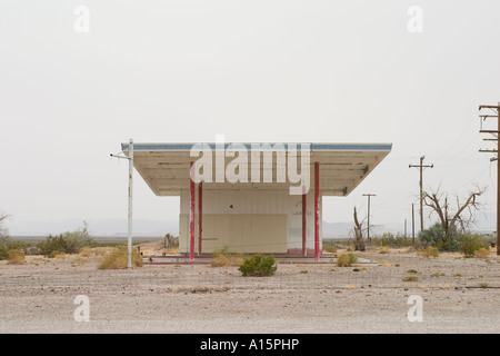 Abandoned gas station on Route 66 in california Stock Photo
