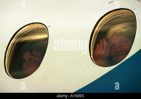 Ethnic Albanian refugees from Kosovo leave for Turkey at the airport in Skopje  Macedonia Monday April 12 1999. Stock Photo