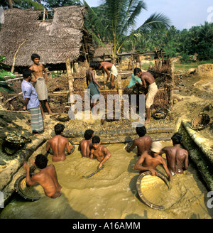 Sri Lanka Ratnapura Mining Sapphire Moonstone Gemstones Ruby Jewellery Gems Stock Photo