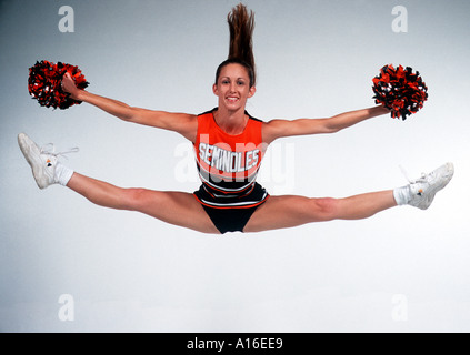 straddle jump cheerleading