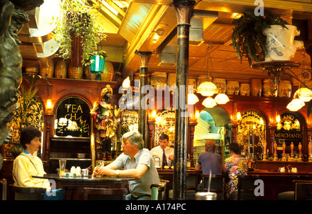 Dublin Ireland Irish town city bar pub restaurant Stock Photo Alamy