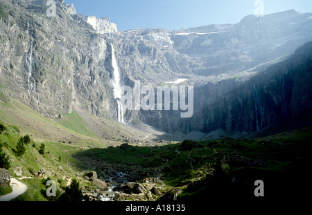 Waterfall and cliff scenery in the Cirque de Gavarnie, Pyrenees, France Stock Photo