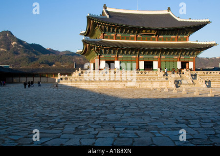 Geunjeongjeon Courtyard, Gyeongbokgung Palace, Seoul, Korea Stock Photo