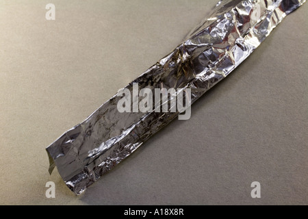 https://l450v.alamy.com/450v/a18x8r/tin-foil-with-burn-marks-and-meth-residue-located-during-search-warrant-a18x8r.jpg