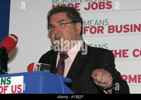 SDLP former leader nobel peace prize winner John Hume MP MEP MLA pointing a press conference Belfast Northern Ireland Stock Photo