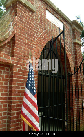 Burial chamber of General George Washingston first President of the United States of America Mount Vernon Virginia USA Stock Photo