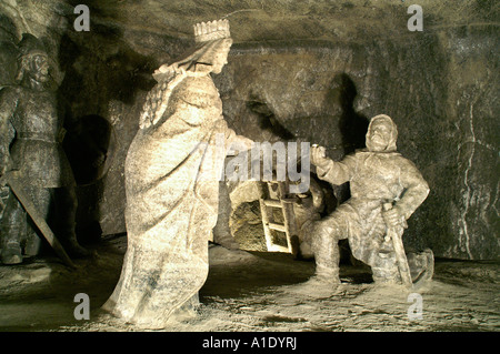 Kopalnia solna Wieliczka salt mine, salt King and Miner sculpture, Poland 2006 Stock Photo