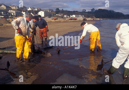 Oil spill clean up Saundersfoot Sea Empress Pembrokeshire Wales, UK Europe Stock Photo