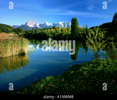 DE - BAVARIA:  Lake Gerold and Karwendel Mountains Stock Photo