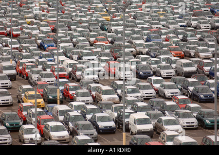 NEW SUZUKI CARS AND VANS PARKED AT AVONMOUTH DOCKS NEAR BRISTOL UK Stock Photo