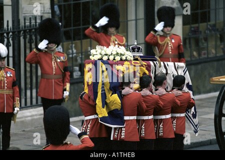 Queen Mother s Funeral 9th April 2002 Queen Mother s coffin carried from Westminster Hall to Westminster Abbey Stock Photo