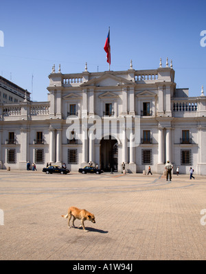 La Moneda Palace in Santiago de Chile, Chile Stock Photo - Alamy