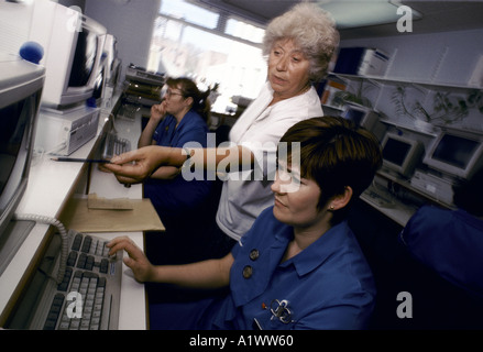NURSES LEARNING TO USE COMPUTER TECHNOLOGY ST MARY S HOSPITAL ...