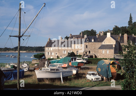 The fishing village of Notre Dame de Guildo on the north Brittany coast, France Stock Photo