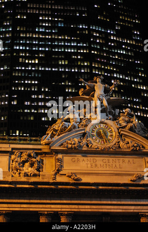 Grand Central Terminal 1913 Pan Am Building 1958 behind Reed Stern and Warren and Wetmore Stock Photo