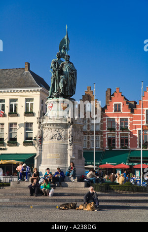 Statue of Jan Breidel and Peter de Coninck in the Markt the old market square in the centre of Bruges Belgium Stock Photo
