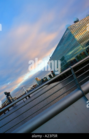 PACIFIC QUAY GLASGOW AND NEW BBC BUILDING GLASGOW SCOTLAND Stock Photo