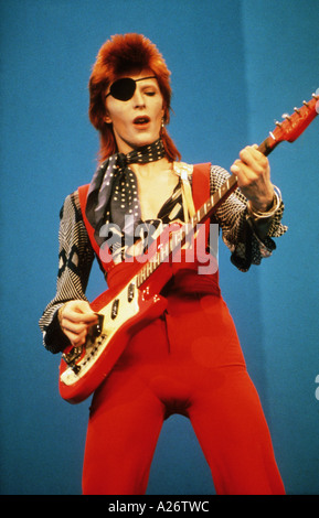 DAVID BOWIE  on a Dutch TV show in 1974 Stock Photo