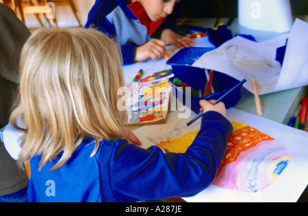 Quaker Sunday School Drawing An Easter Egg Sunday School Up To 11 Years Stock Photo