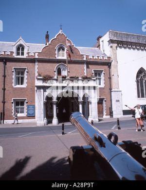 The Convent (Governor's Residence) showing brass cannon, Gibraltar Town, Gibraltar Stock Photo