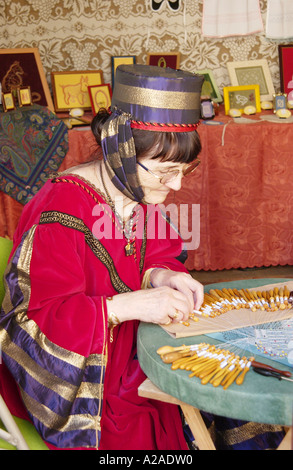 Lady in medieval costume Stock Photo - Alamy