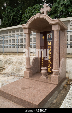 dh  CHEUNG CHAU HONG KONG Chinese graveyard decorative gravestone in Catholic cemetery