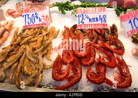 FOOD FOR SALE INSIDE CENTRAL MARKET MERCADO CENTRAL IN EL MERCAT AREA OF THE OLD CITY CENTER VALENCIA SPAIN EU Stock Photo