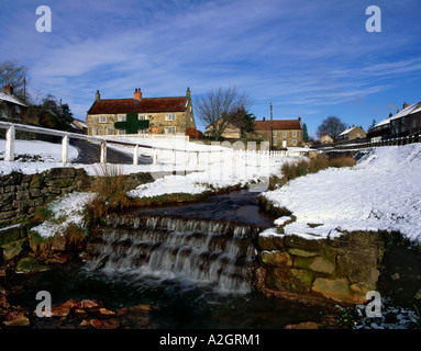 winter snow in Hutton-le-hole, ryedale, north yorkshire Stock Photo - Alamy